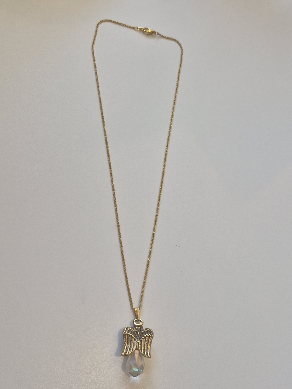 Avon Delicate Crystal Vintage Angel Pendant Necklace - Picture 3 of 4